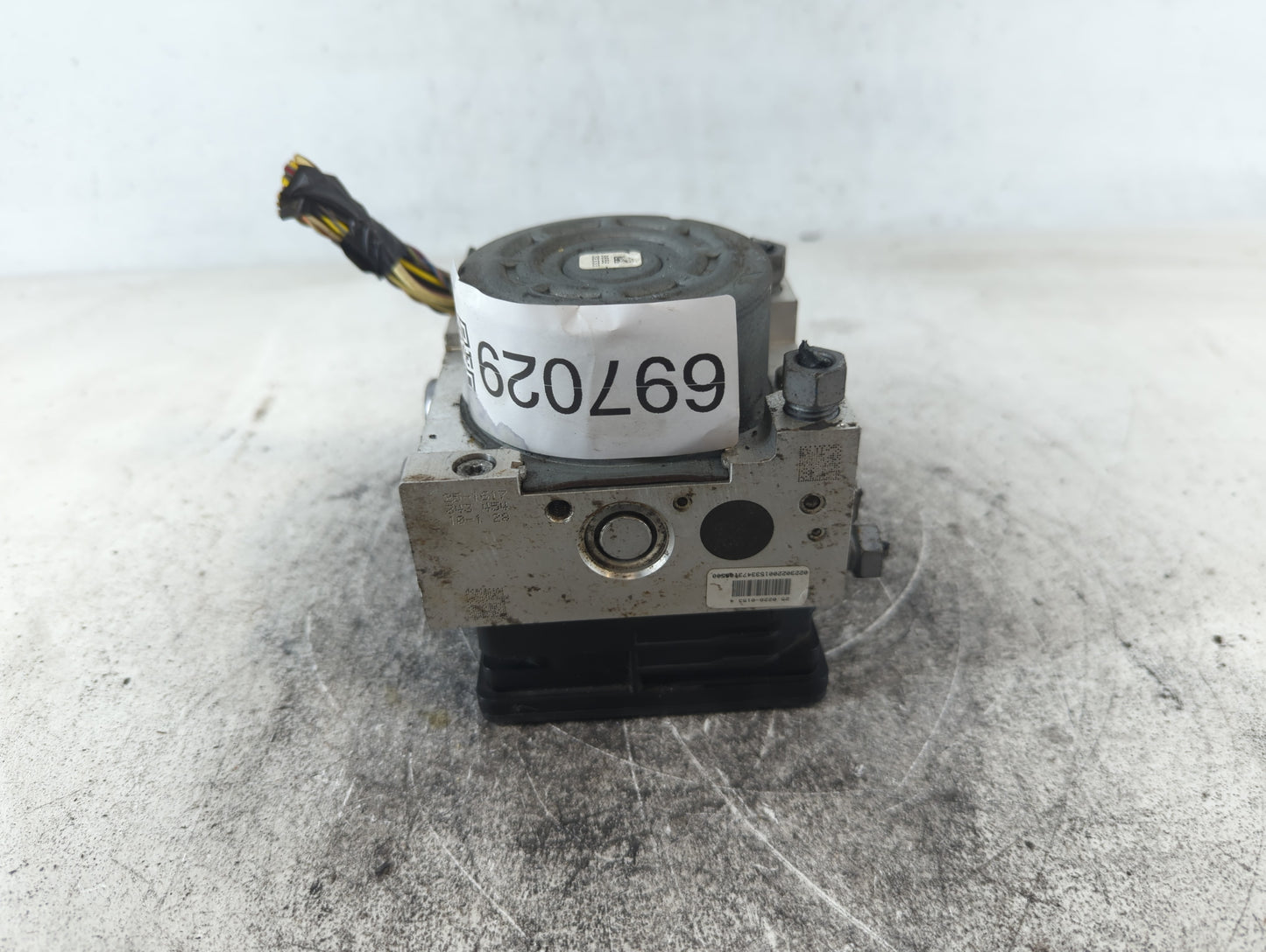 2014-2016 Ford Fusion ABS Pump Control Module Replacement P/N:DG9C-2C405-DF Fits Fits 2014 2015 2016 OEM Used Auto Parts - Oemusedautoparts1.com