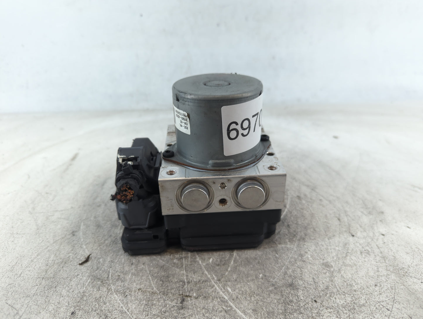 2017-2018 Kia Forte ABS Pump Control Module Replacement P/N:61589-45200 Fits Fits 2017 2018 OEM Used Auto Parts - Oemusedautoparts1.com