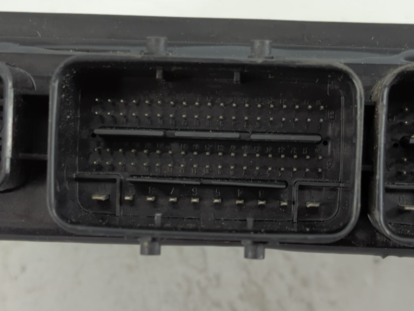 2017 Nissan Pathfinder PCM Engine Control Computer ECU ECM PCU OEM P/N:6830D BED403-300 Fits OEM Used Auto Parts - Oemusedautoparts1.com