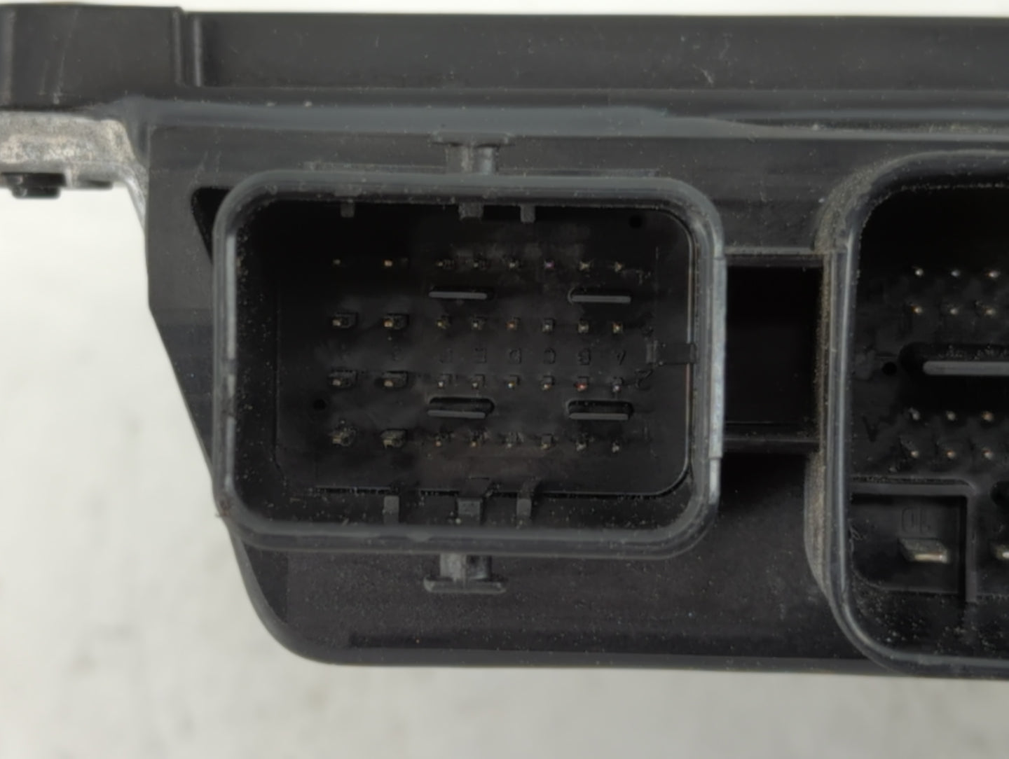 2017 Nissan Pathfinder PCM Engine Control Computer ECU ECM PCU OEM P/N:6830D BED403-300 Fits OEM Used Auto Parts - Oemusedautoparts1.com