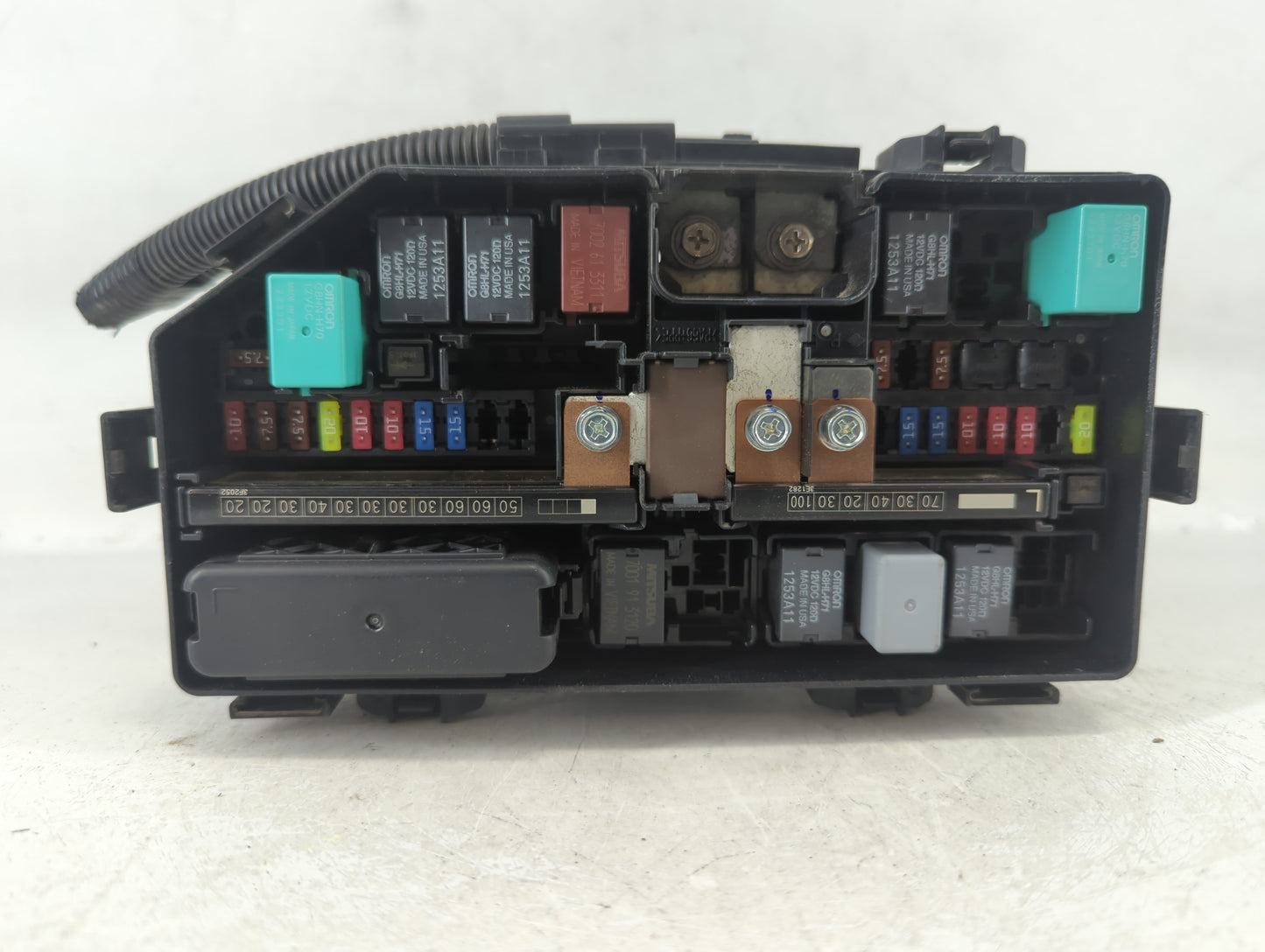 2012-2014 Honda Cr-V Fusebox Fuse Box Panel Relay Module P/N:TOA A011 AO Fits Fits 2012 2013 2014 OEM Used Auto Parts - Oemusedautoparts1.com