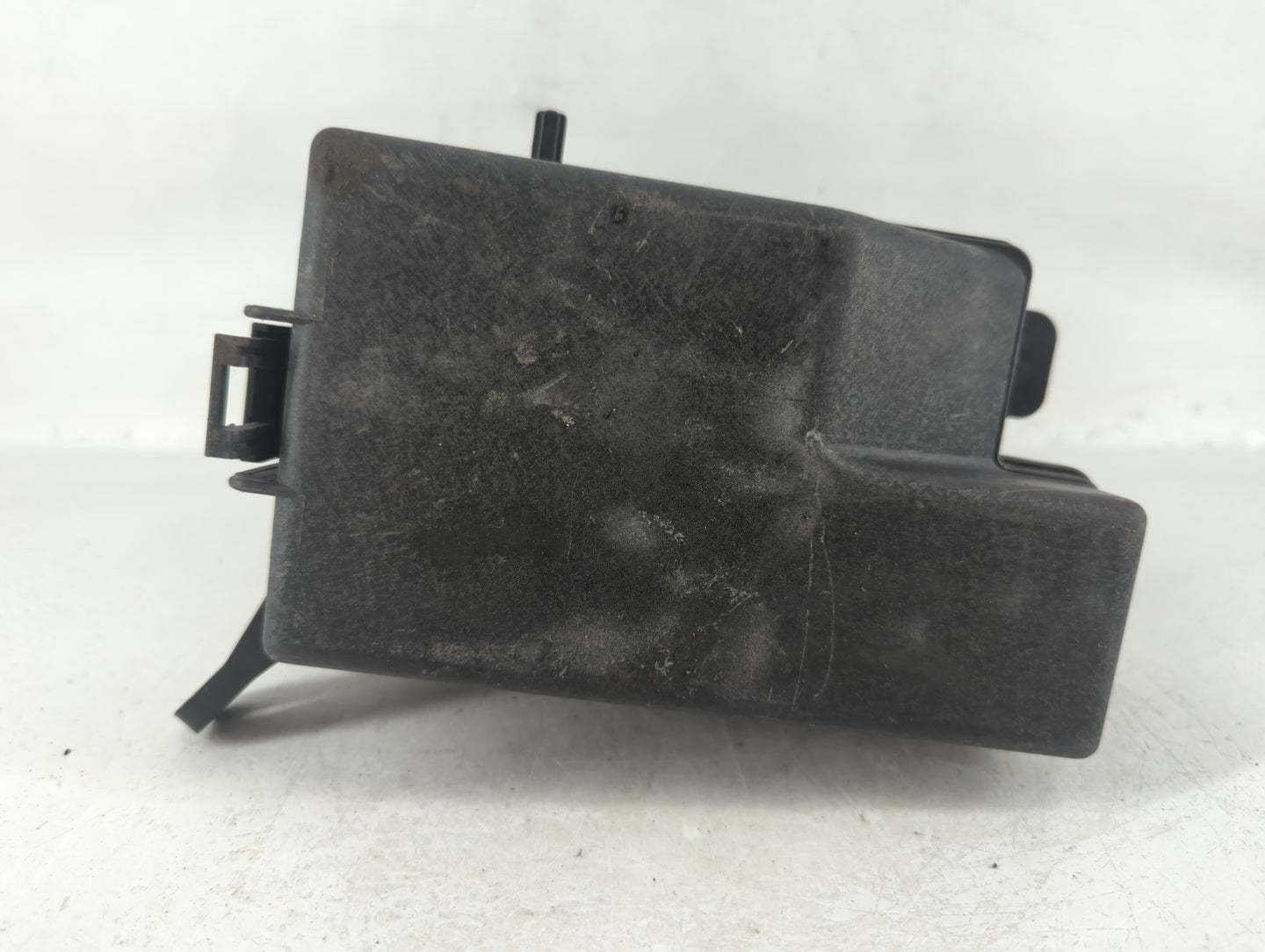 2012-2013 Kia Soul Fusebox Fuse Box Panel Relay Module P/N:914182K140 Fits Fits 2012 2013 OEM Used Auto Parts - Oemusedautoparts1.com