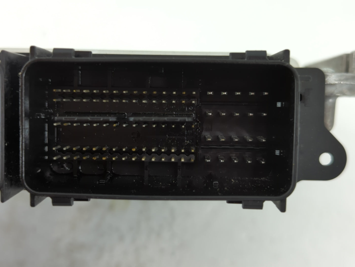 2015-2016 Ford Escape PCM Engine Control Computer ECU ECM PCU OEM P/N:FJ5A-12B684-BA FJ5A-12A650-UC Fits Fits 2015 2016 OEM Used Auto Parts - Oemusedautoparts1.com