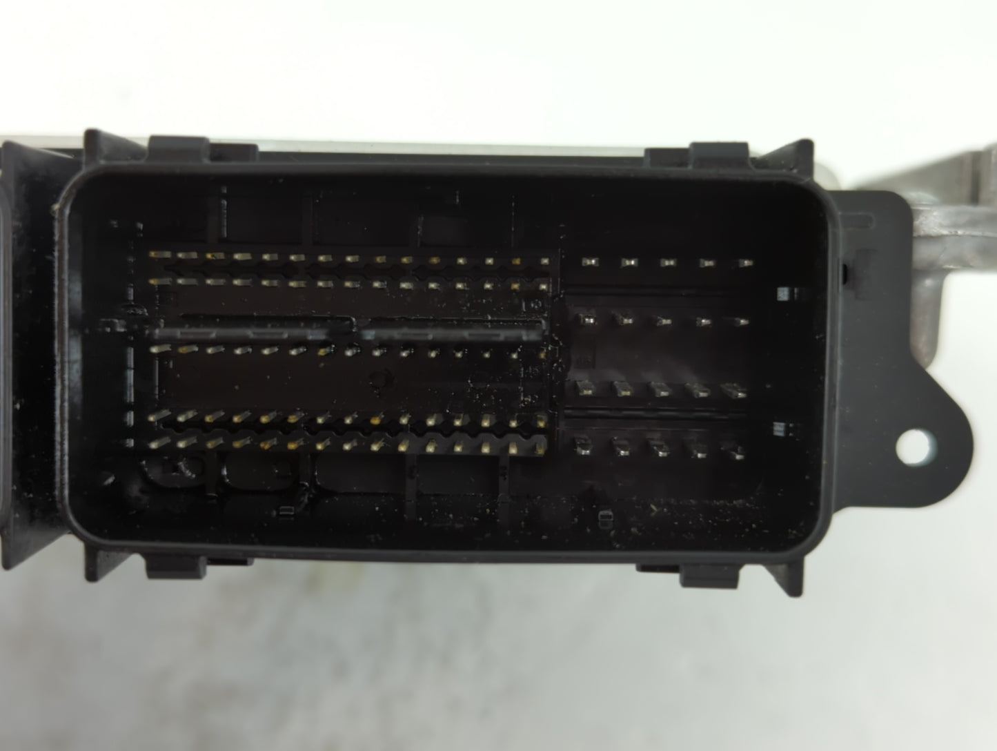 2015-2016 Ford Escape PCM Engine Control Computer ECU ECM PCU OEM P/N:FJ5A-12B684-BA FJ5A-12A650-UC Fits Fits 2015 2016 OEM Used Auto Parts - Oemusedautoparts1.com