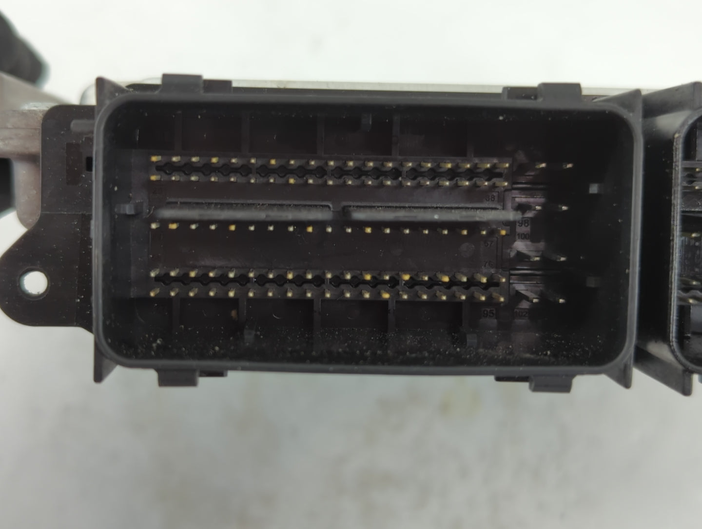 2015-2016 Ford Escape PCM Engine Control Computer ECU ECM PCU OEM P/N:FJ5A-12B684-BA FJ5A-12A650-UC Fits Fits 2015 2016 OEM Used Auto Parts - Oemusedautoparts1.com
