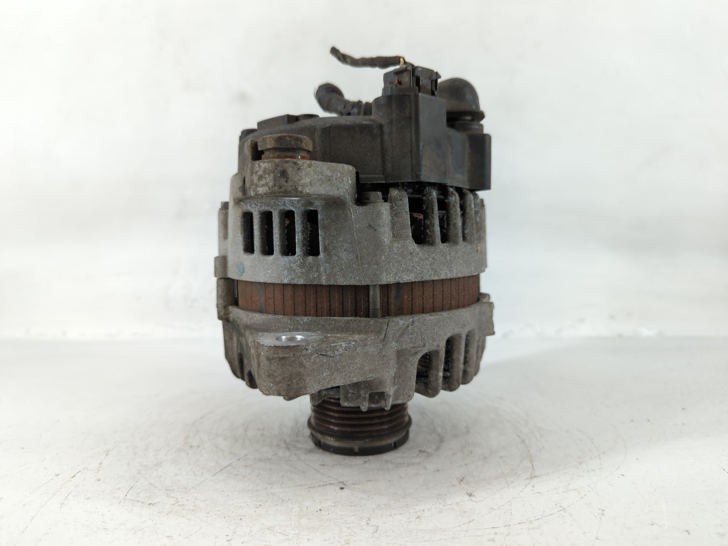 2014 Hyundai Santa Fe Alternator Replacement Generator Charging Assembly Engine OEM P/N:37300-2G850 Fits Fits 2015 OEM Used Auto Parts - Oemusedautoparts1.com