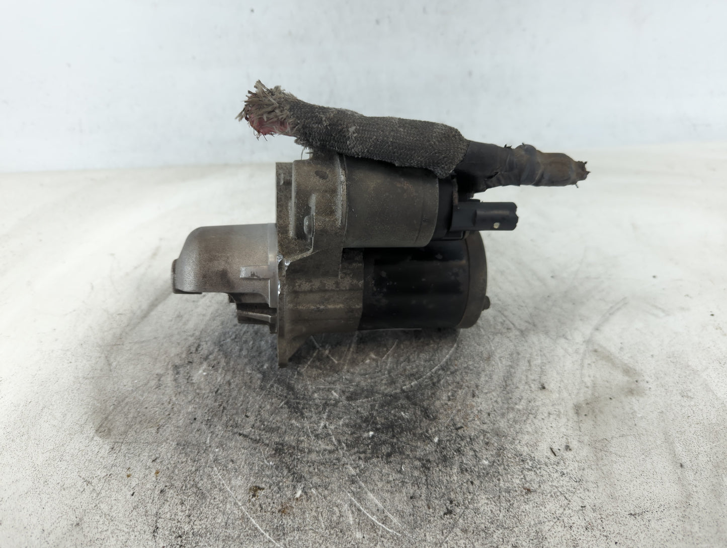 2008-2015 Cadillac Cts Car Starter Motor Solenoid OEM P/N:M000T35875ZC 12610857 Fits Fits 2008 2009 2010 2011 2012 2013 2014 2015 OEM Used Auto Parts - Oemusedautoparts1.com