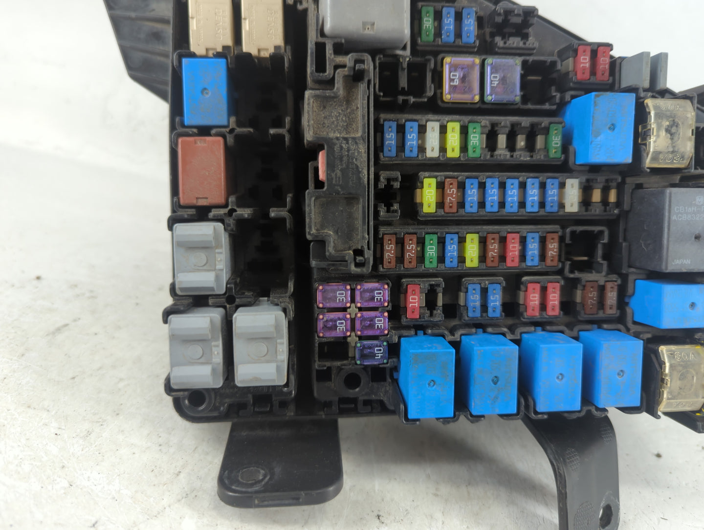 2015 Subaru Legacy Fusebox Fuse Box Panel Relay Module P/N:MB703200B Fits OEM Used Auto Parts - Oemusedautoparts1.com