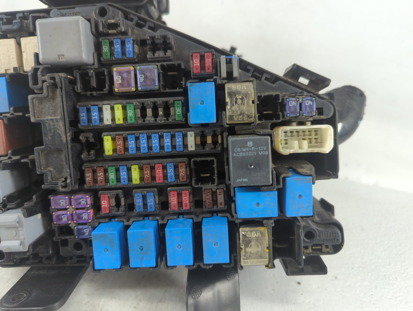 2015 Subaru Legacy Fusebox Fuse Box Panel Relay Module P/N:MB703200B Fits OEM Used Auto Parts - Oemusedautoparts1.com