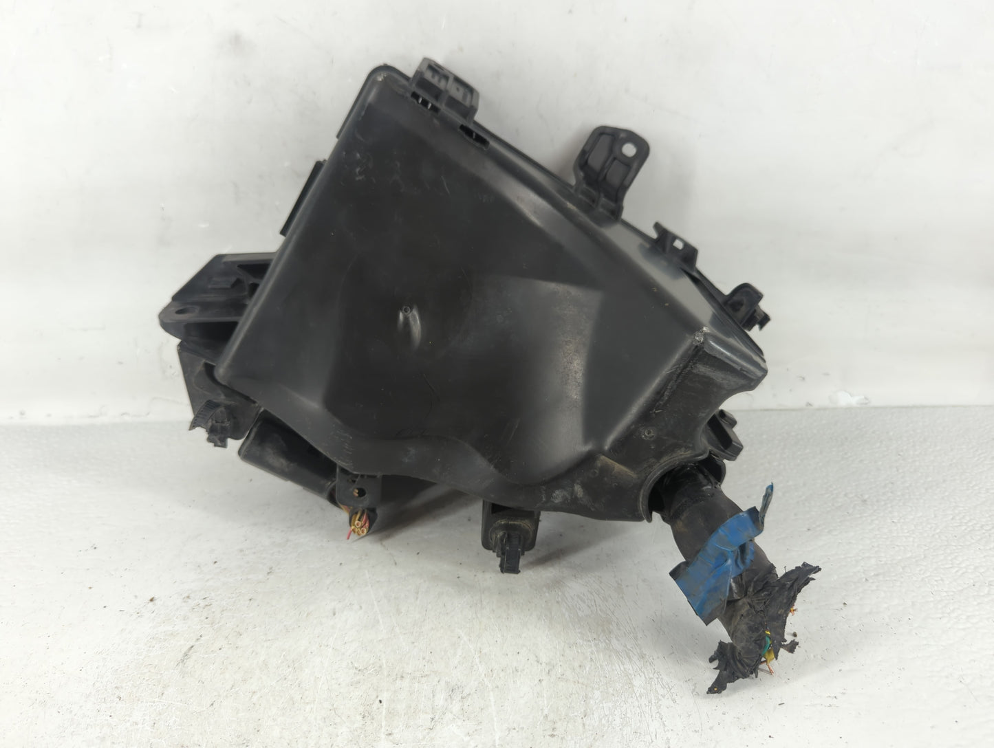 2015 Subaru Legacy Fusebox Fuse Box Panel Relay Module P/N:MB703200B Fits OEM Used Auto Parts - Oemusedautoparts1.com