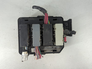 2008-2011 Chevrolet Impala Fusebox Fuse Box Panel Relay Module P/N:20817314-01 Fits Fits 2008 2009 2010 2011 OEM Used Auto Parts