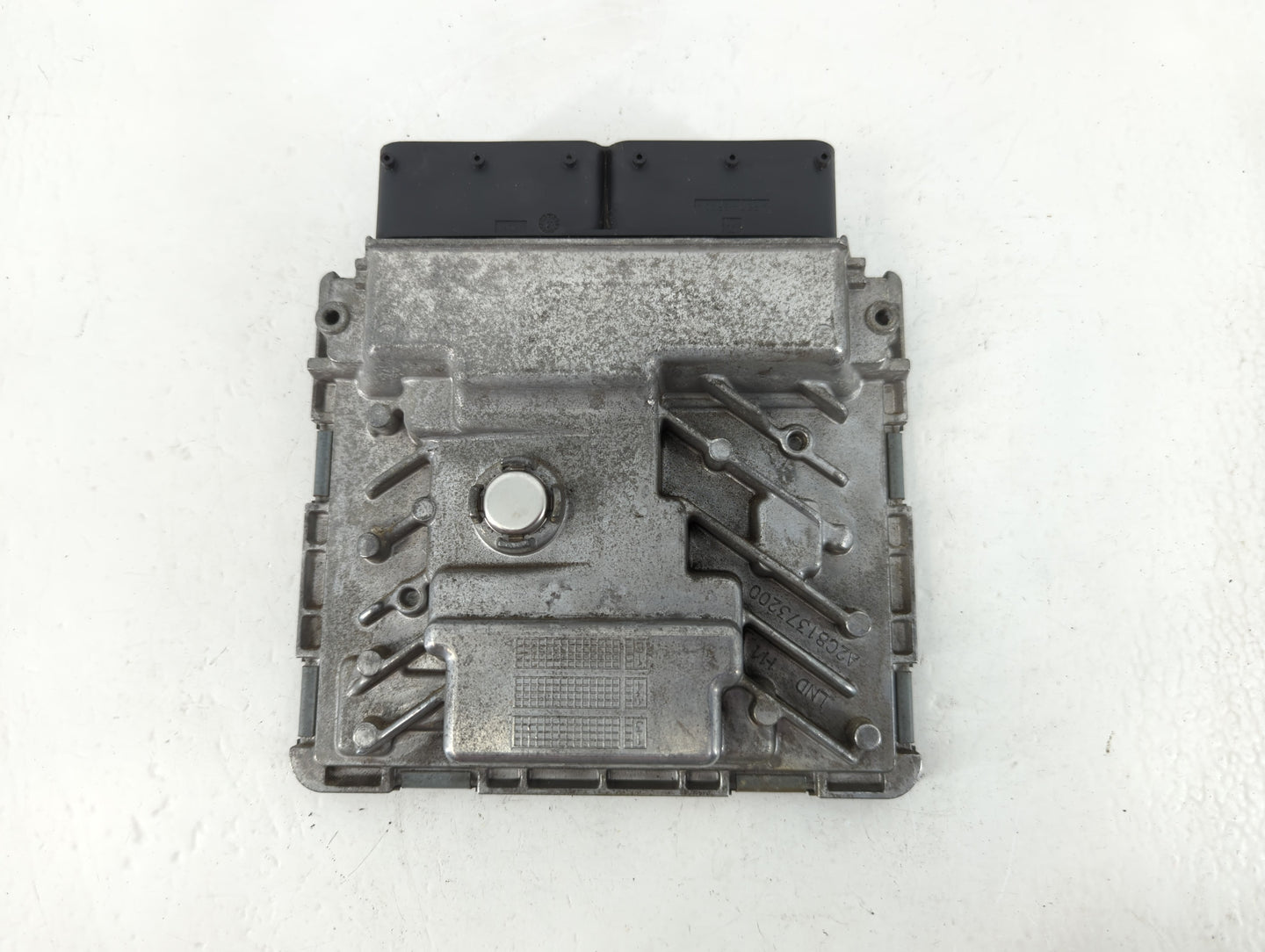 2015 Volkswagen Passat PCM Engine Control Computer ECU ECM PCU OEM P/N:06K 906 071 J Fits OEM Used Auto Parts - Oemusedautoparts1.com