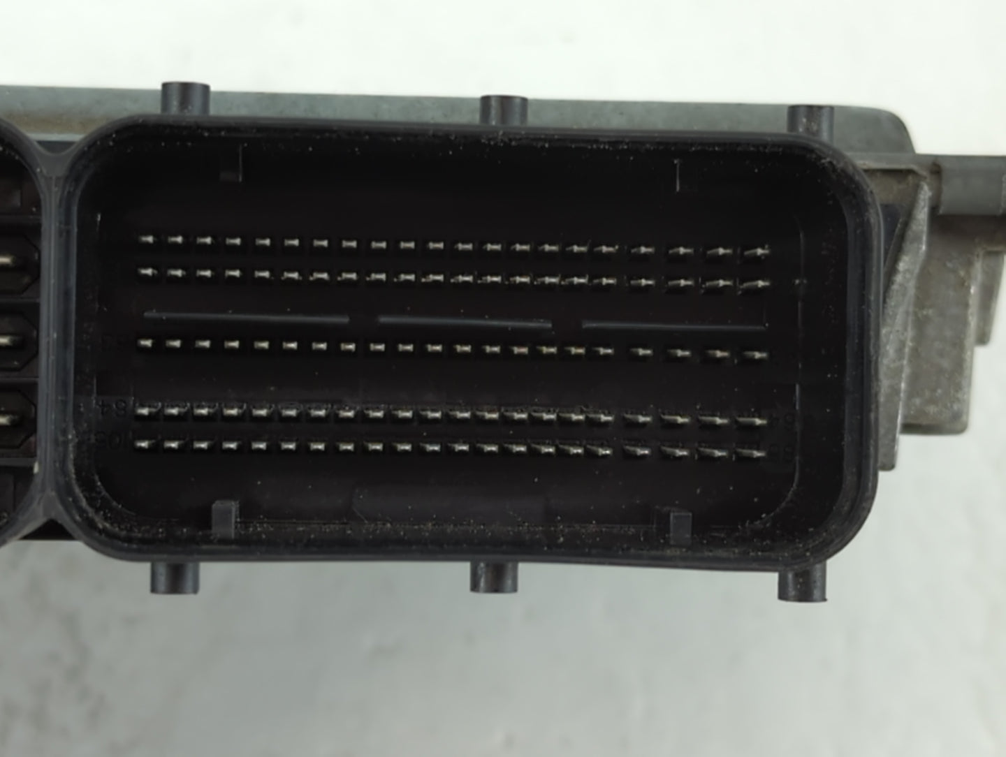 2015 Volkswagen Passat PCM Engine Control Computer ECU ECM PCU OEM P/N:06K 906 071 J Fits OEM Used Auto Parts - Oemusedautoparts1.com