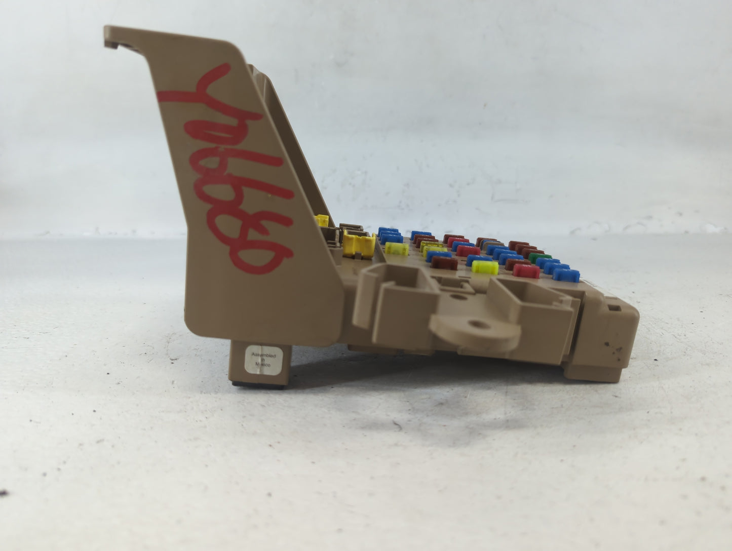 2006-2009 Subaru Legacy Fusebox Fuse Box Panel Relay Module P/N:82201AG05A Fits Fits 2006 2007 2008 2009 OEM Used Auto Parts - Oemusedautoparts1.com