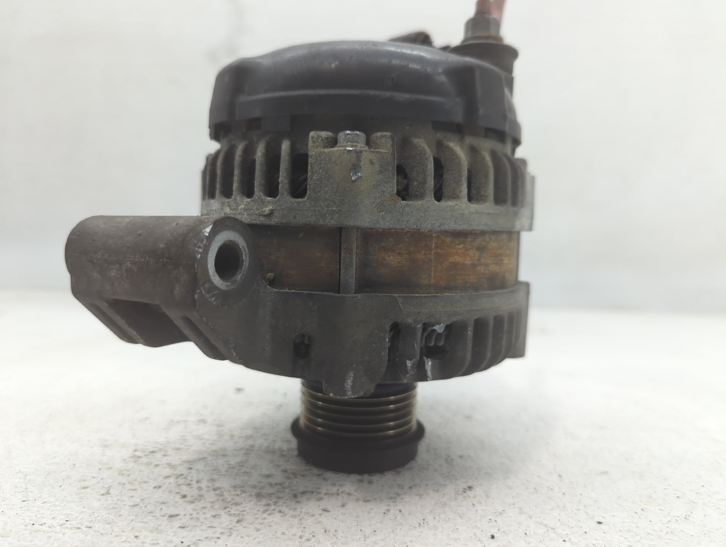 2011-2015 Dodge Durango Alternator Replacement Generator Charging Assembly Engine OEM P/N:P04801779AG Fits OEM Used Auto Parts - Oemusedautoparts1.com