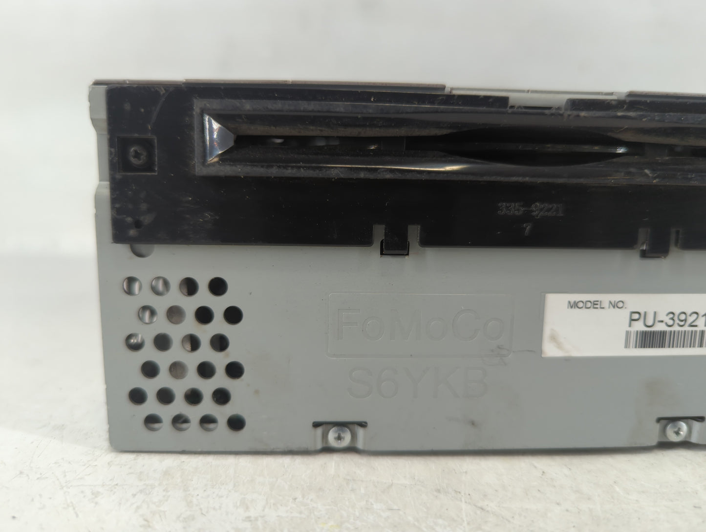 2017 Ford Explorer Radio AM FM Cd Player Receiver Replacement P/N:HB5T-19C107-AA Fits OEM Used Auto Parts - Oemusedautoparts1.com