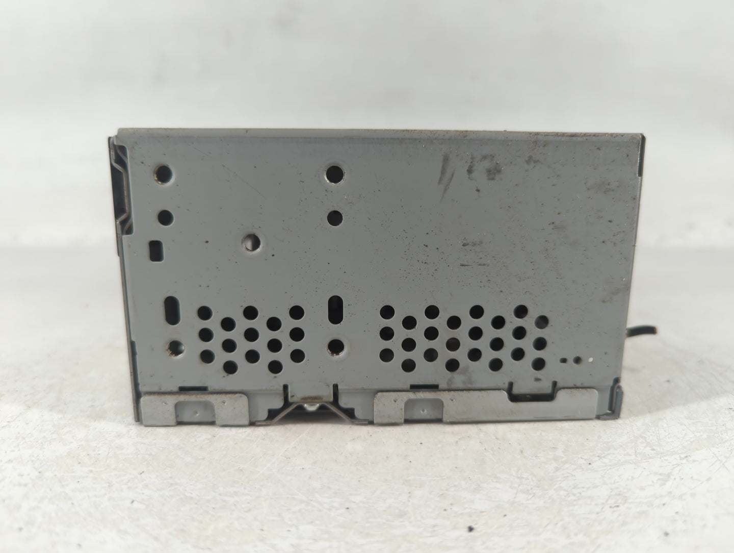 2017 Ford Explorer Radio AM FM Cd Player Receiver Replacement P/N:HB5T-19C107-AA Fits OEM Used Auto Parts - Oemusedautoparts1.com