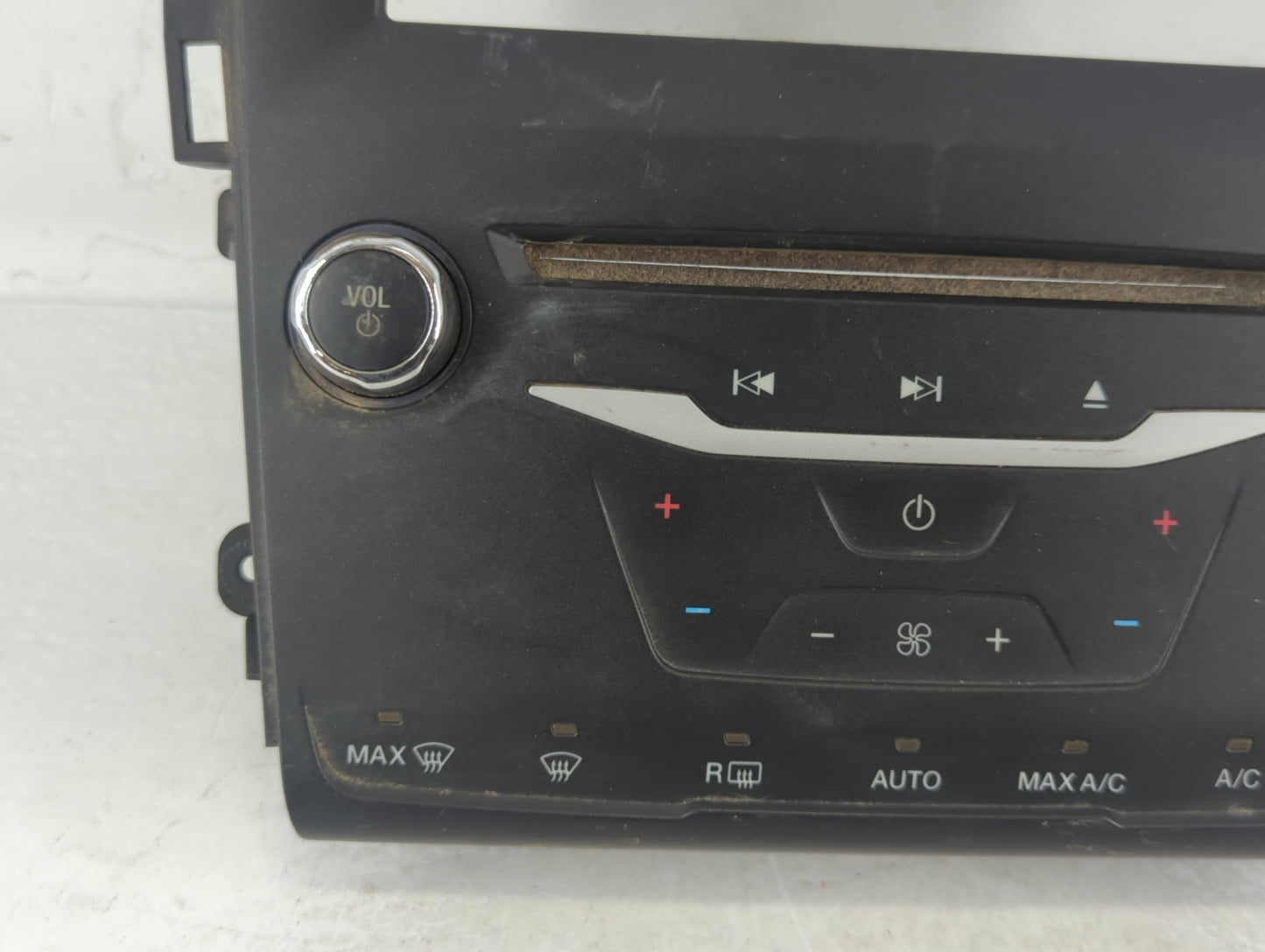2013-2014 Ford Fusion Radio AM FM Cd Player Receiver Replacement P/N:DS7T-18E245-MK Fits Fits 2013 2014 OEM Used Auto Parts - Oemusedautoparts1.com