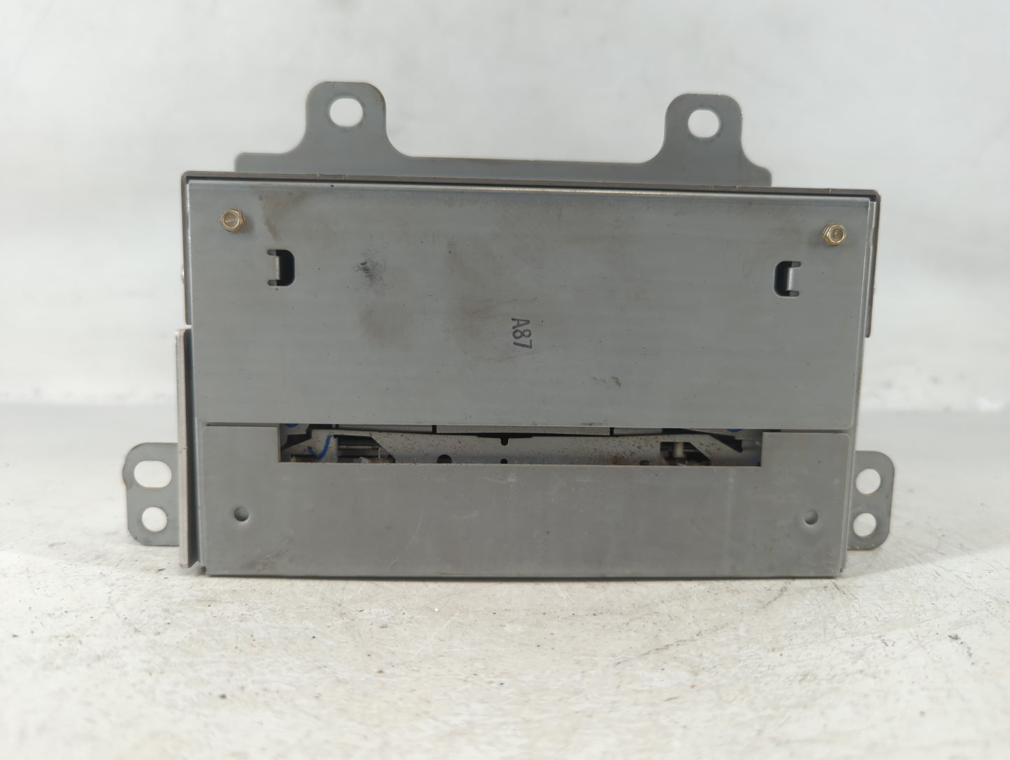 2008-2010 Cadillac Cts Radio AM FM Cd Player Receiver Replacement P/N:25849793 Fits Fits 2008 2009 2010 OEM Used Auto Parts - Oemusedautoparts1.com