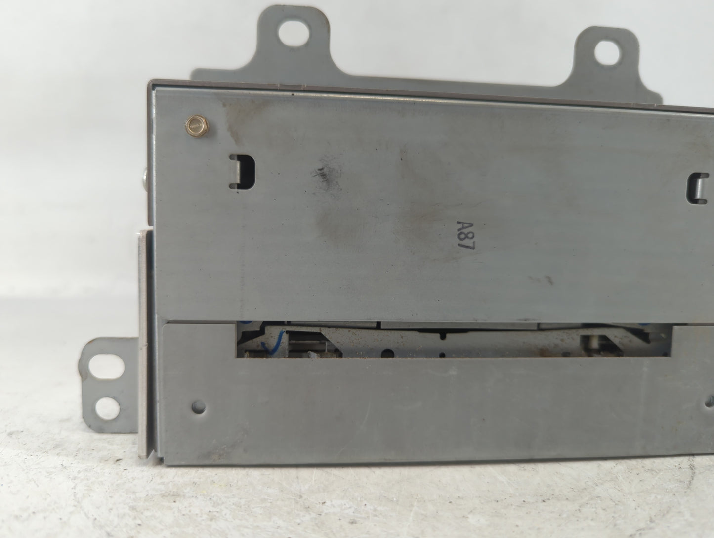 2008-2010 Cadillac Cts Radio AM FM Cd Player Receiver Replacement P/N:25849793 Fits Fits 2008 2009 2010 OEM Used Auto Parts - Oemusedautoparts1.com