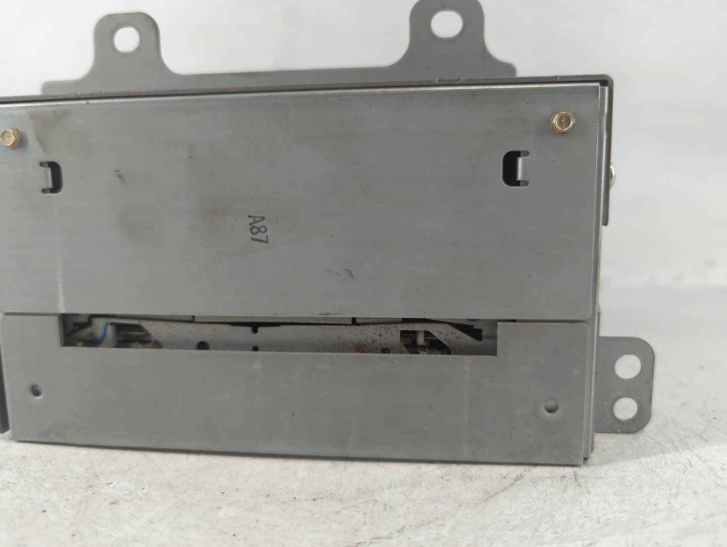 2008-2010 Cadillac Cts Radio AM FM Cd Player Receiver Replacement P/N:25849793 Fits Fits 2008 2009 2010 OEM Used Auto Parts - Oemusedautoparts1.com