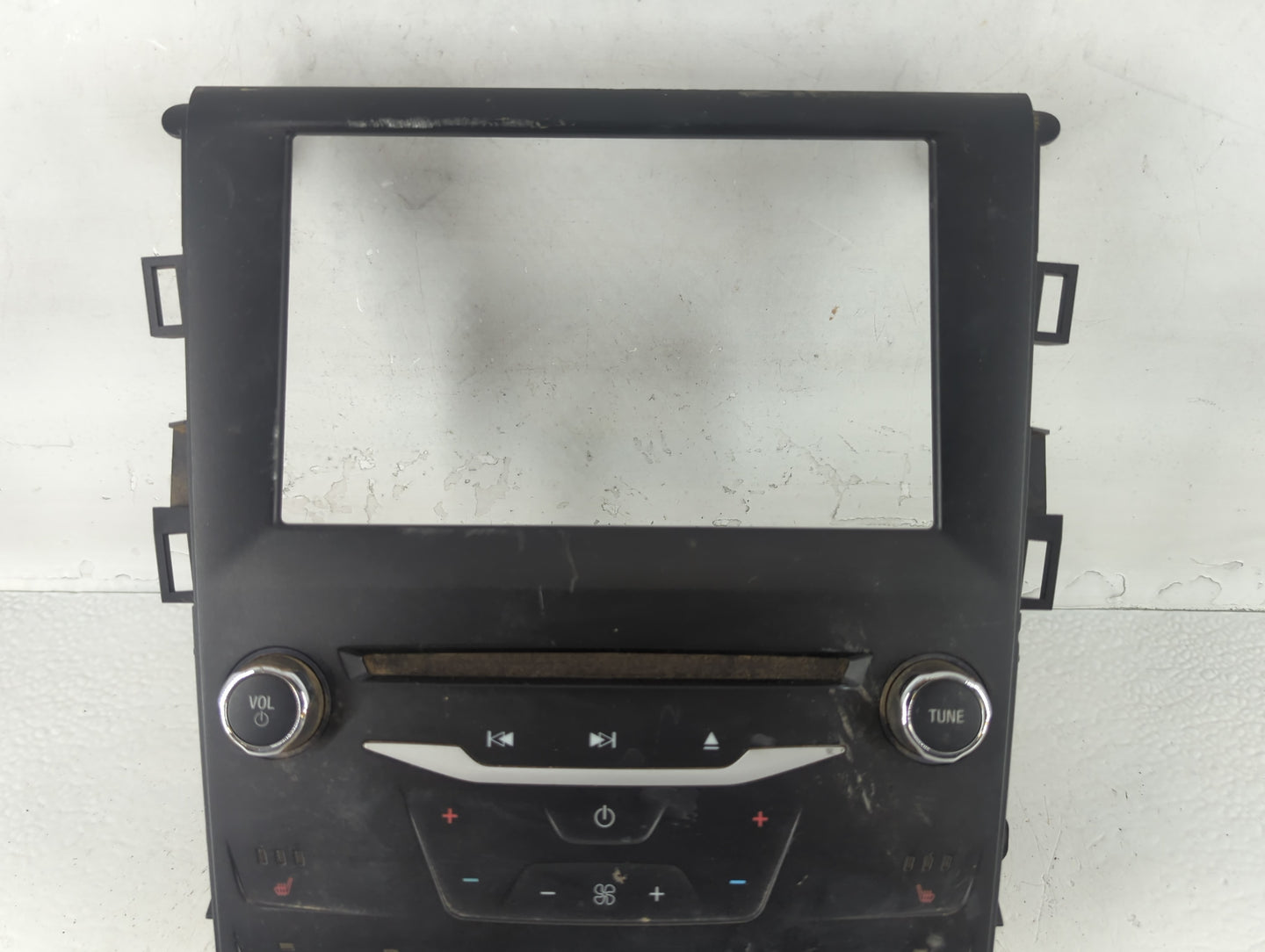 2014 Ford Fusion Radio AM FM Cd Player Receiver Replacement P/N:DS7T-18E245-SP Fits OEM Used Auto Parts - Oemusedautoparts1.com