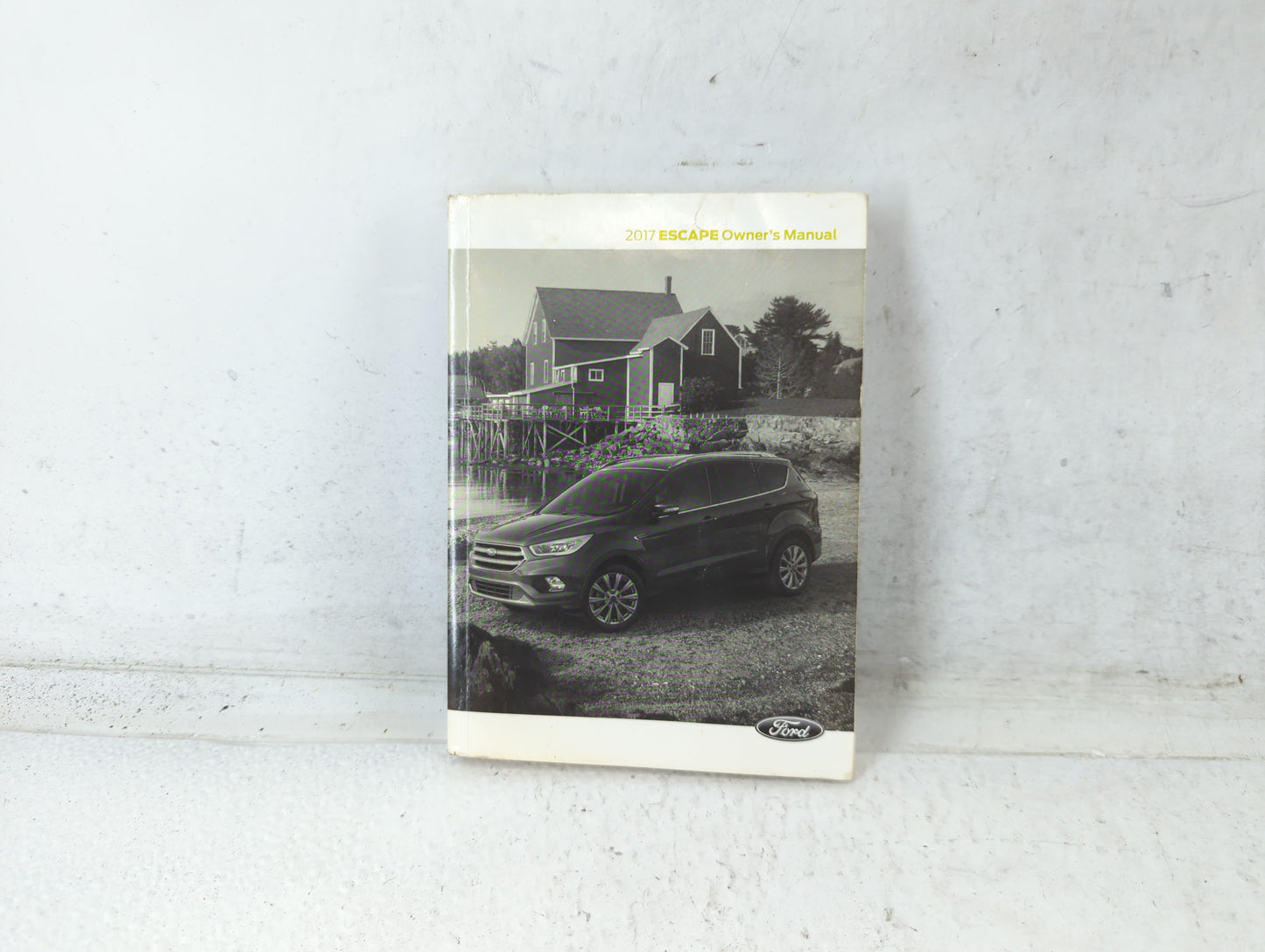 2017 Ford Escape Owners Manual Book Guide P/N:HJ5J 19A321 AA OEM Used Auto Parts - Oemusedautoparts1.com