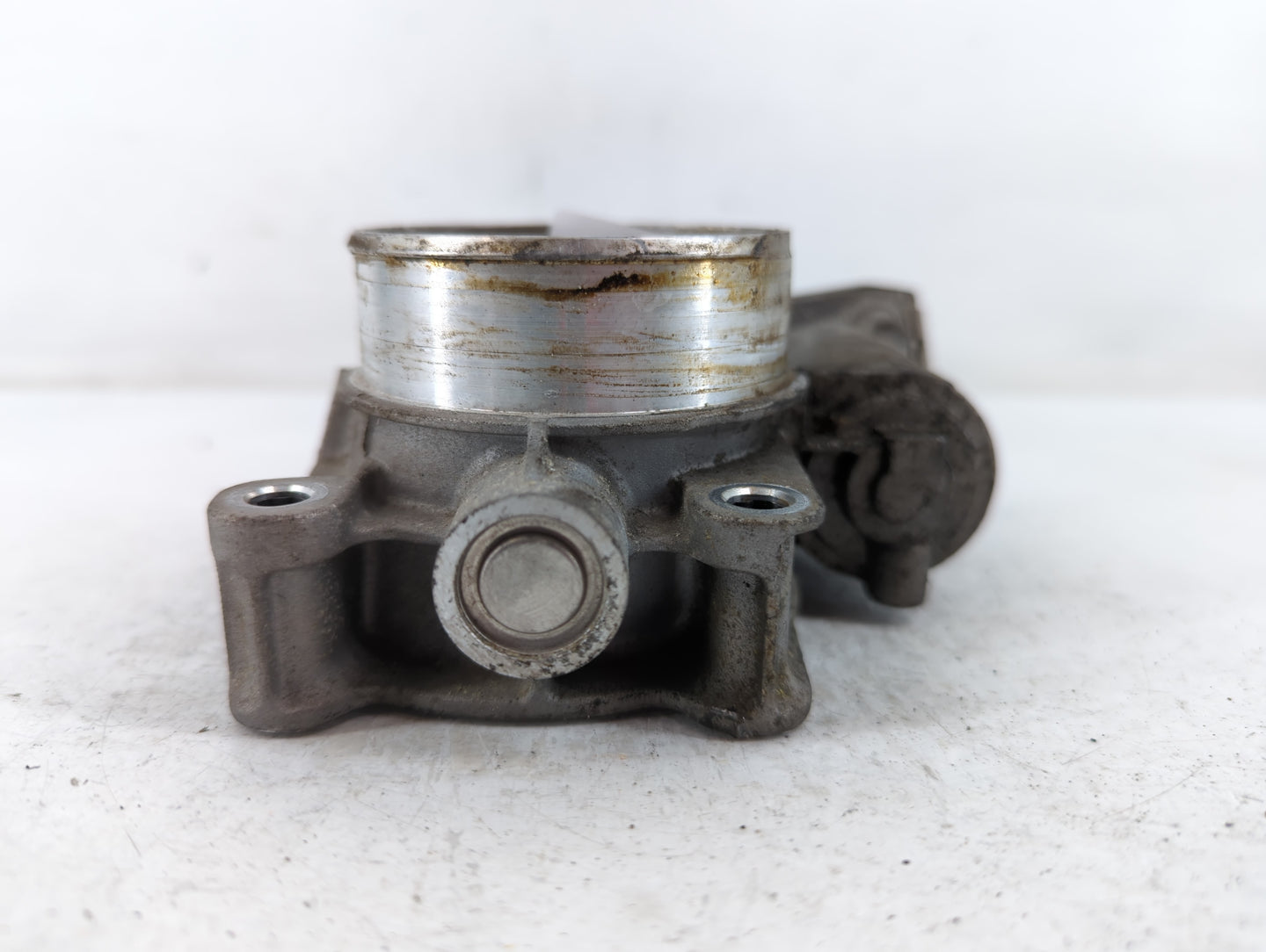 2016-2017 Buick Verano Throttle Body P/N:12632101CA Fits Fits 2016 2017 OEM Used Auto Parts - Oemusedautoparts1.com