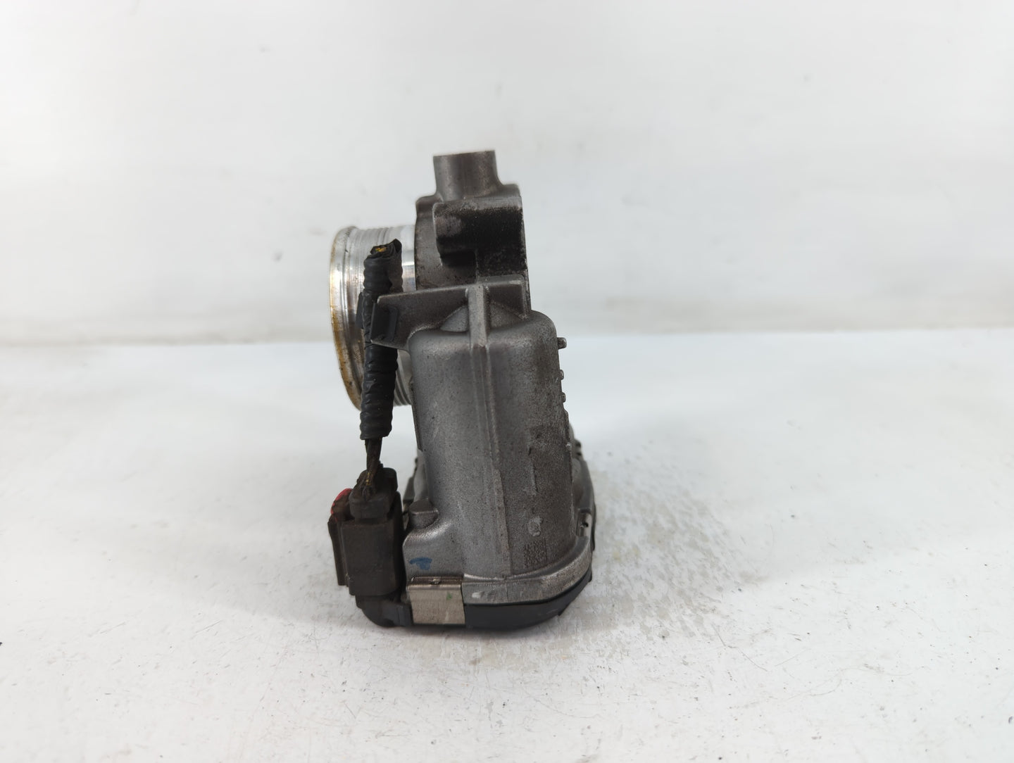 2016-2019 Ford Explorer Throttle Body P/N:0 280 750 576 DS7F-9F991-BB Fits Fits 2014 2015 2016 2017 2018 2019 2020 2021 2022 OEM Used Auto Parts - Oemusedautoparts1.com