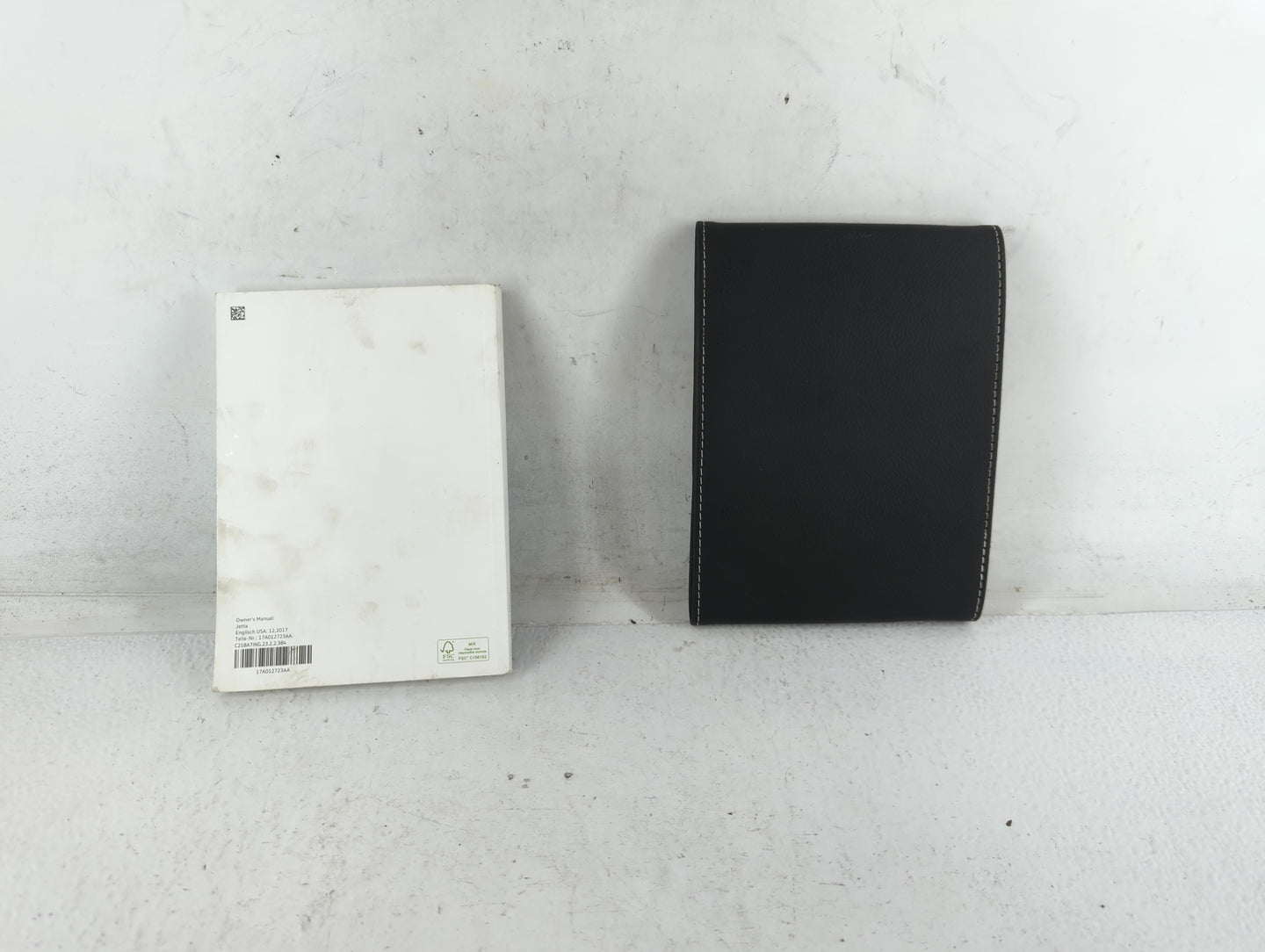 2019 Volkswagen Jetta Owners Manual Book Guide P/N:17A012723AA OEM Used Auto Parts - Oemusedautoparts1.com