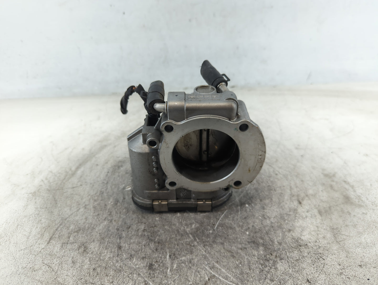 2010-2013 Kia Forte Throttle Body P/N:35100-2G200 Fits Fits 2010 2011 2012 2013 OEM Used Auto Parts - Oemusedautoparts1.com