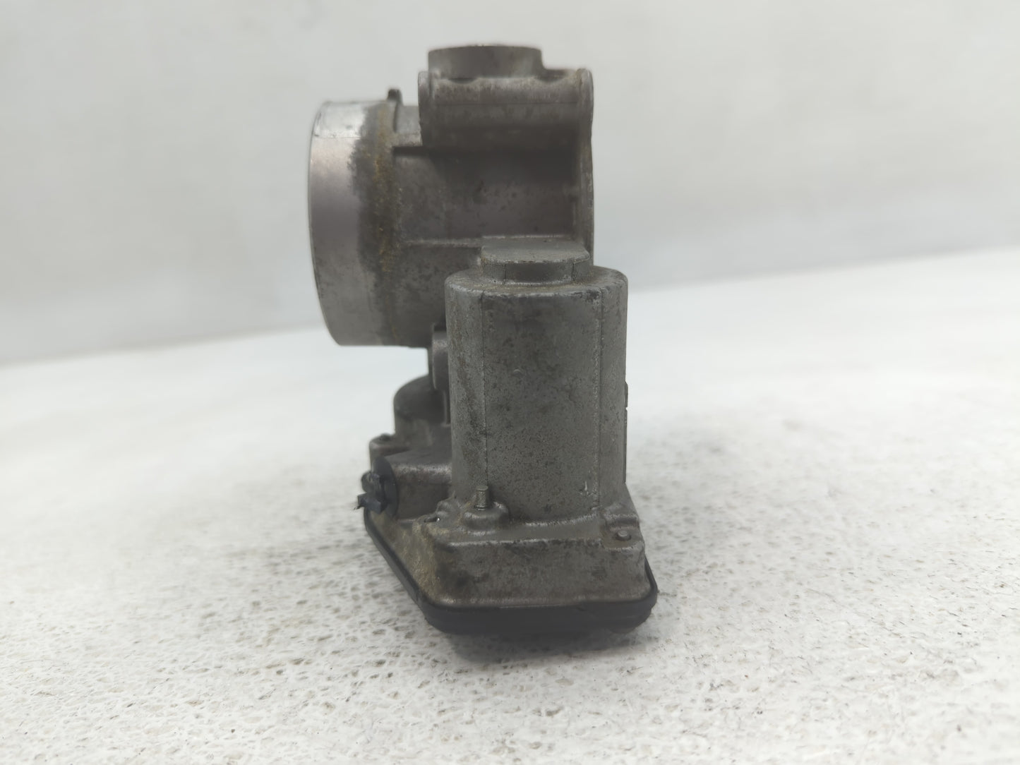 2014-2021 Ford Transit Throttle Body P/N:150103003207 DS7E-9F991-AF Fits Fits 2013 2014 2015 2016 2017 2018 2019 2020 2021 2022 OEM Used Auto Parts - Oemusedautoparts1.com