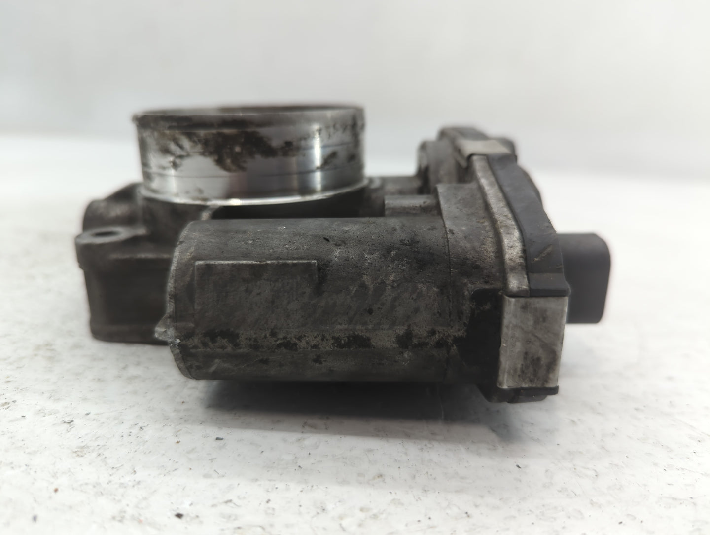2010-2011 Chevrolet Equinox Throttle Body Fits Fits 2007 2008 2009 2010 2011 2012 OEM Used Auto Parts - Oemusedautoparts1.com