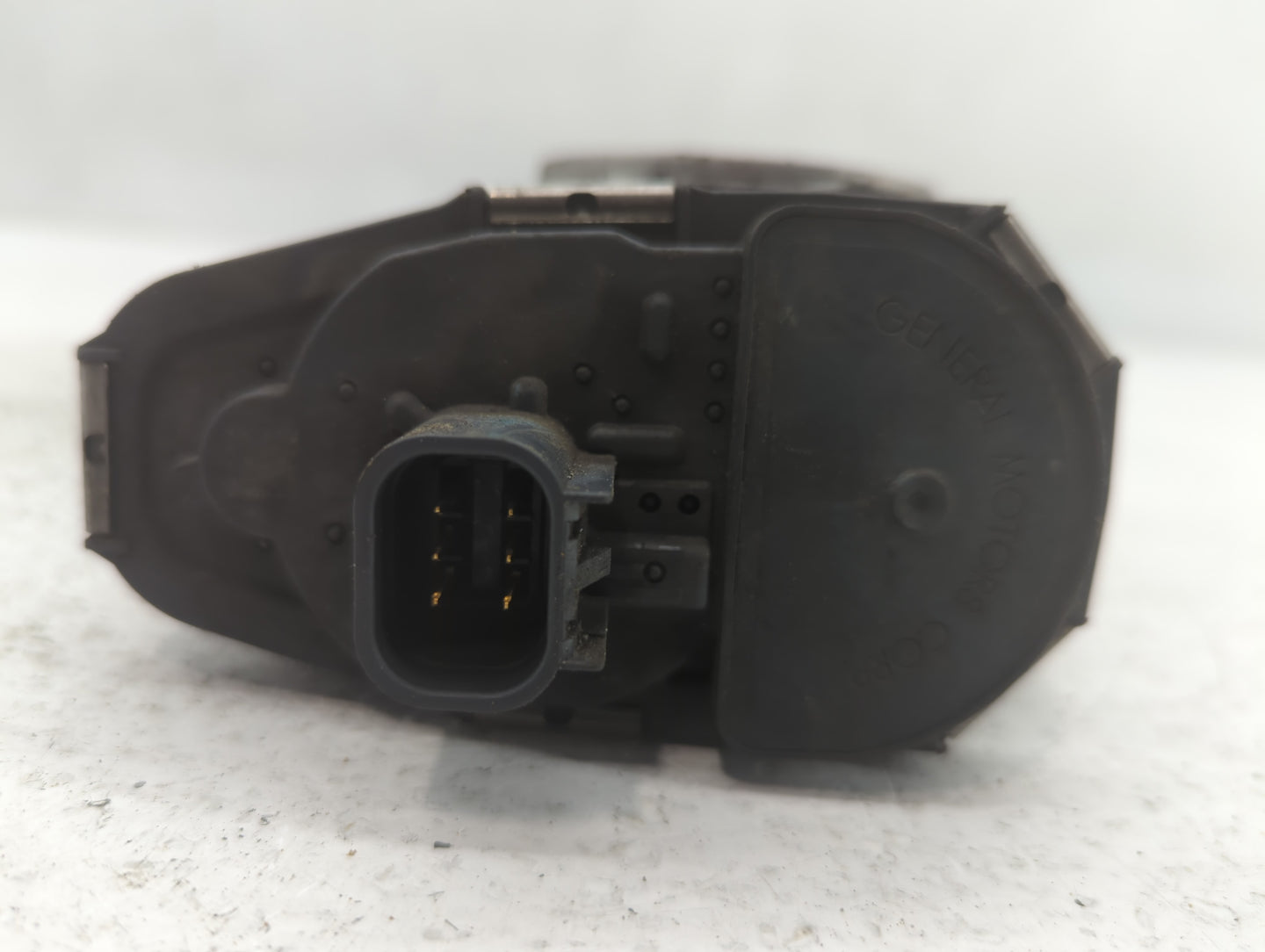 2010-2011 Chevrolet Equinox Throttle Body Fits Fits 2007 2008 2009 2010 2011 2012 OEM Used Auto Parts - Oemusedautoparts1.com
