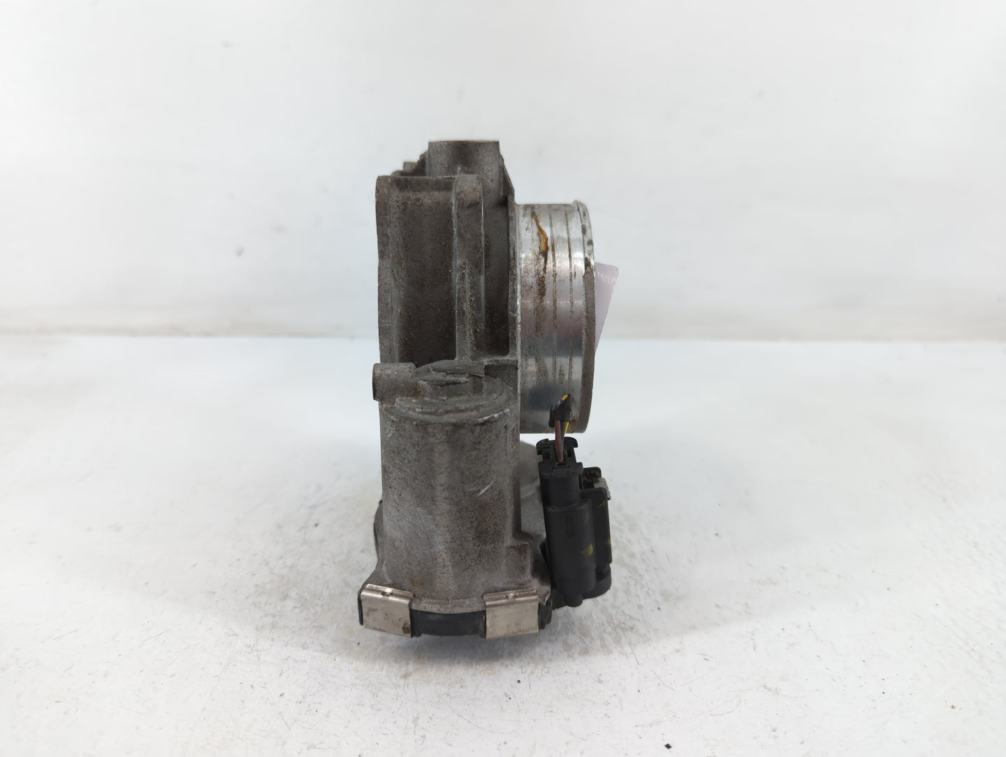 2012-2020 Buick Enclave Throttle Body P/N:12670981A Fits Fits 2012 2013 2014 2015 2016 2017 2018 2019 2020 2021 2022 OEM Used Auto Parts - Oemusedautoparts1.com