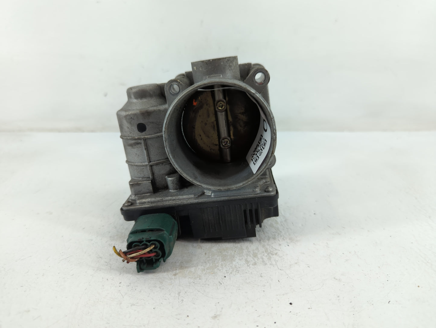 2002-2006 Nissan Altima Throttle Body P/N:Q5423 SERA576-01 Fits Fits 2002 2003 2004 2005 2006 OEM Used Auto Parts - Oemusedautoparts1.com