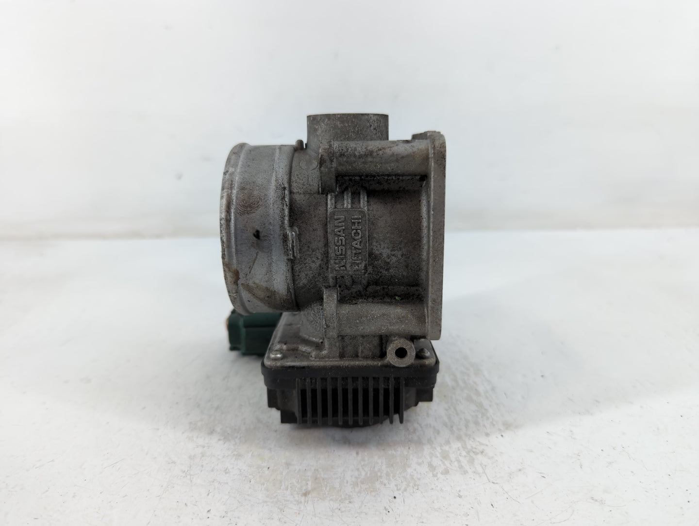 2002-2006 Nissan Altima Throttle Body P/N:Q5423 SERA576-01 Fits Fits 2002 2003 2004 2005 2006 OEM Used Auto Parts - Oemusedautoparts1.com