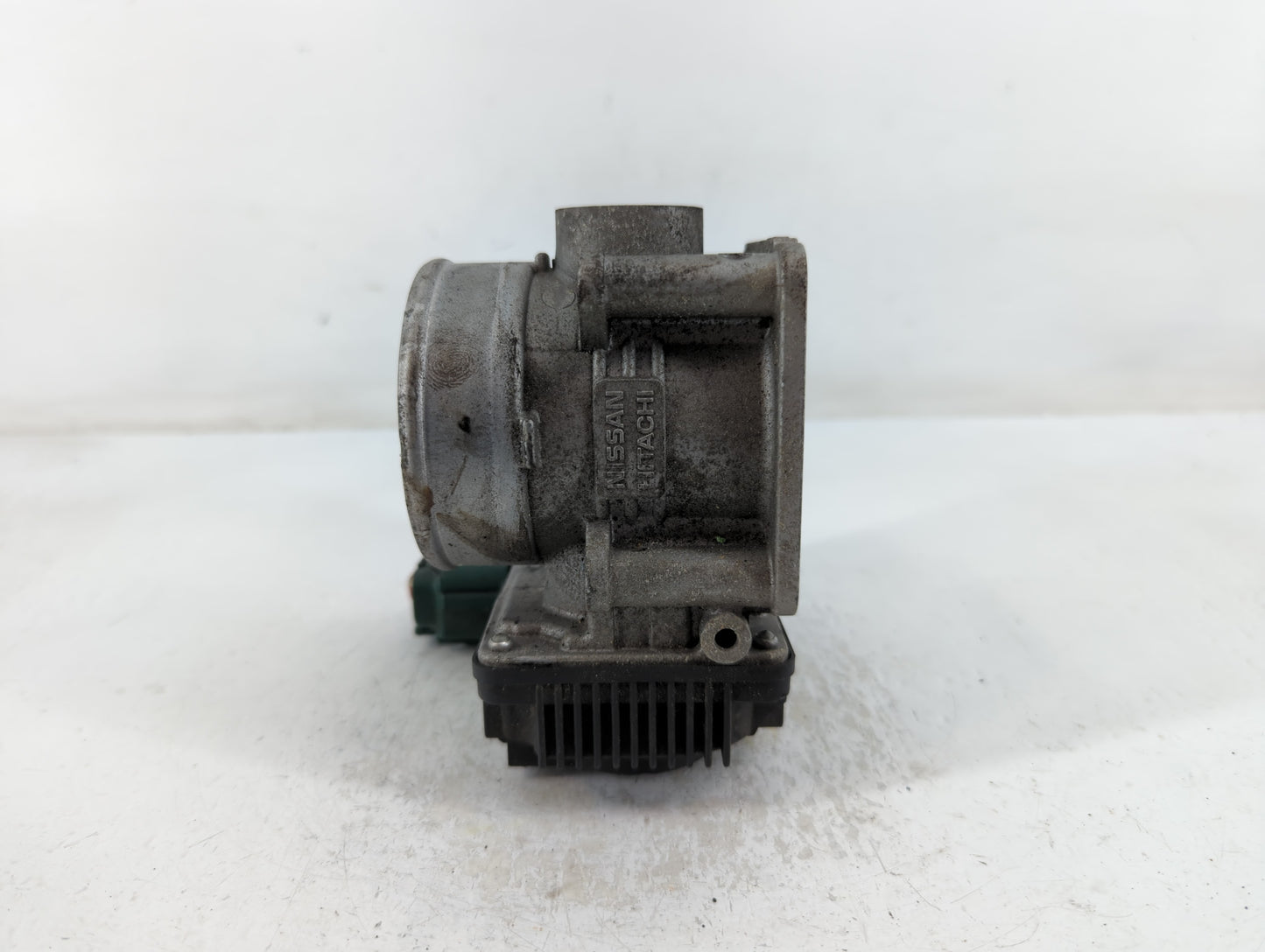 2002-2006 Nissan Altima Throttle Body P/N:Q5423 SERA576-01 Fits Fits 2002 2003 2004 2005 2006 OEM Used Auto Parts - Oemusedautoparts1.com