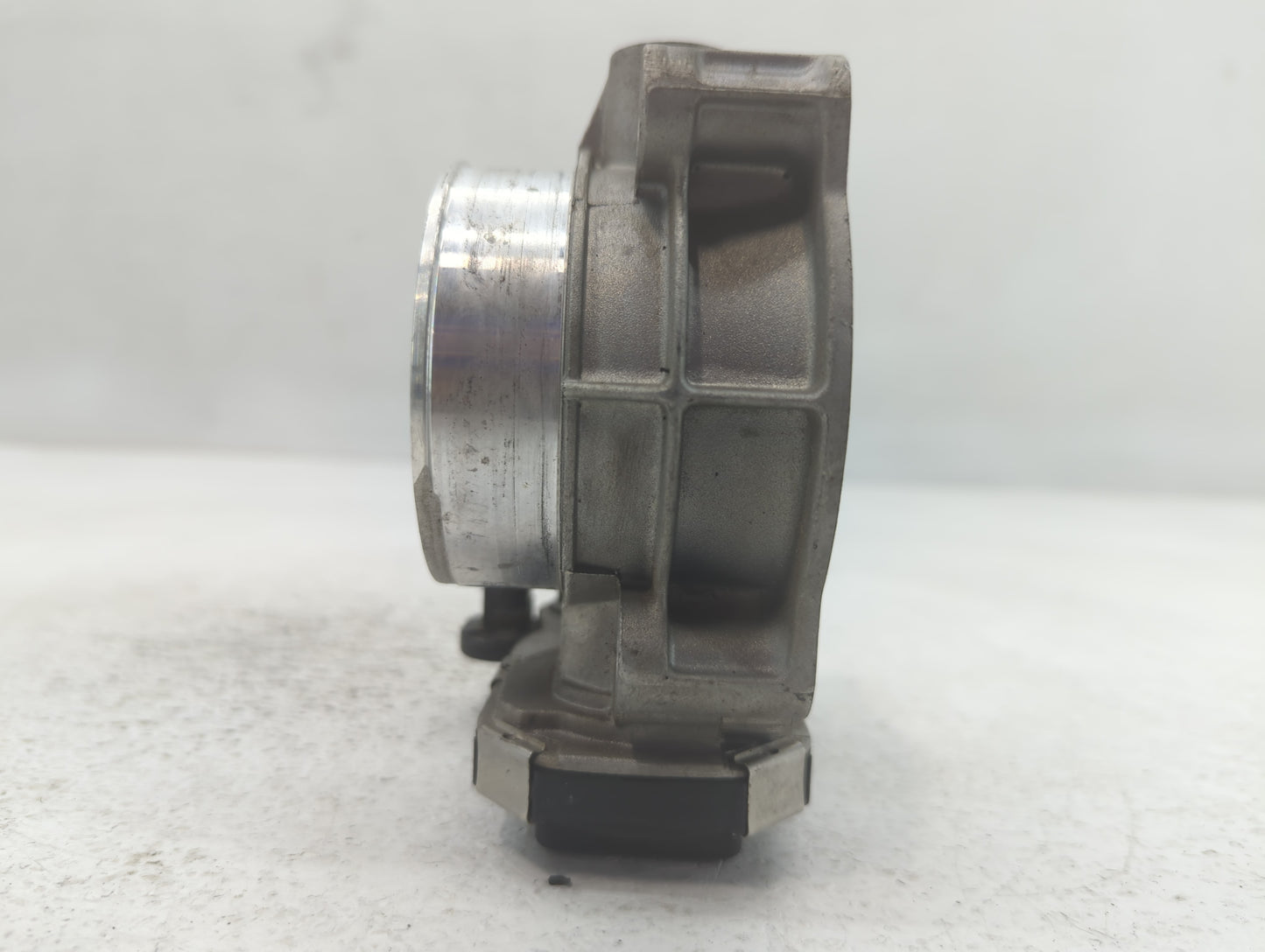 2012-2017 Gmc Acadia Throttle Body P/N:12632172BA Fits Fits 2012 2013 2014 2015 2016 2017 2018 2019 2020 2021 2022 OEM Used Auto Parts - Oemusedautoparts1.com