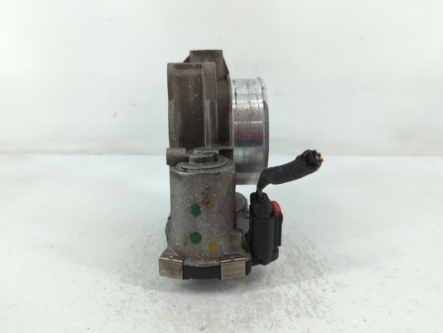 2017-2022 Chevrolet Traverse Throttle Body P/N:12632172BA Fits Fits 2012 2013 2014 2015 2016 2017 2018 2019 2020 2021 2022 OEM Used Auto Parts - Oemusedautoparts1.com
