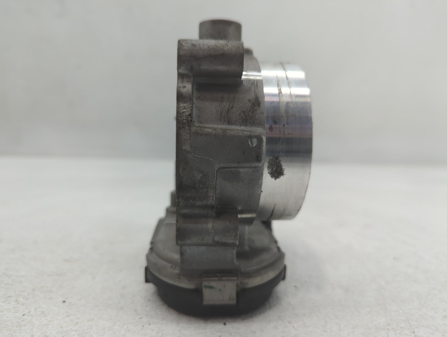 2011-2019 Dodge Journey Throttle Body P/N:05184349AC Fits Fits 2011 2012 2013 2014 2015 2016 2017 2018 2019 2020 2021 2022 OEM Used Auto Parts - Oemusedautoparts1.com