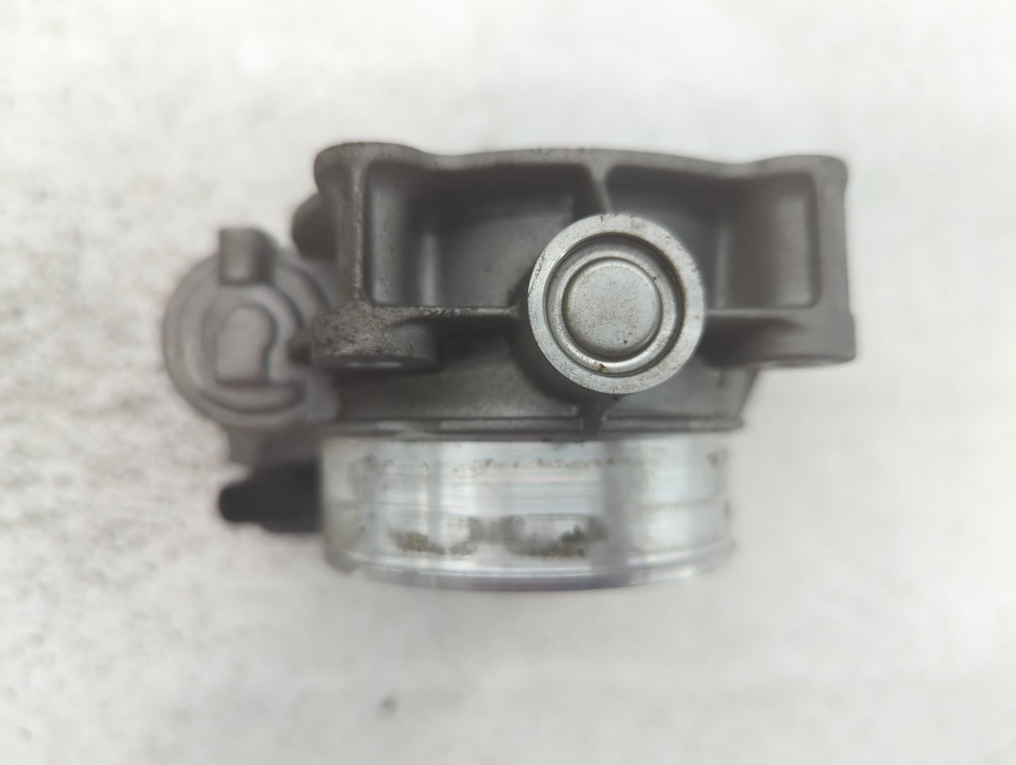 2013-2017 Gmc Terrain Throttle Body P/N:12632172BA Fits Fits 2012 2013 2014 2015 2016 2017 2018 2019 2020 2021 2022 OEM Used Auto Parts - Oemusedautoparts1.com