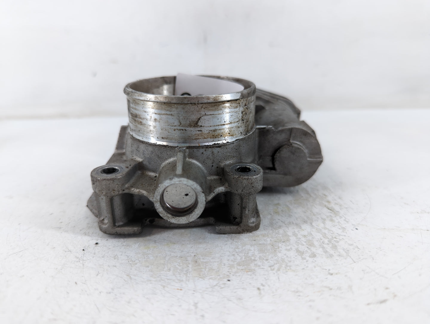 2008-2012 Chevrolet Malibu Throttle Body P/N:4913C 186AA. Fits Fits 2007 2008 2009 2010 2011 2012 OEM Used Auto Parts - Oemusedautoparts1.com