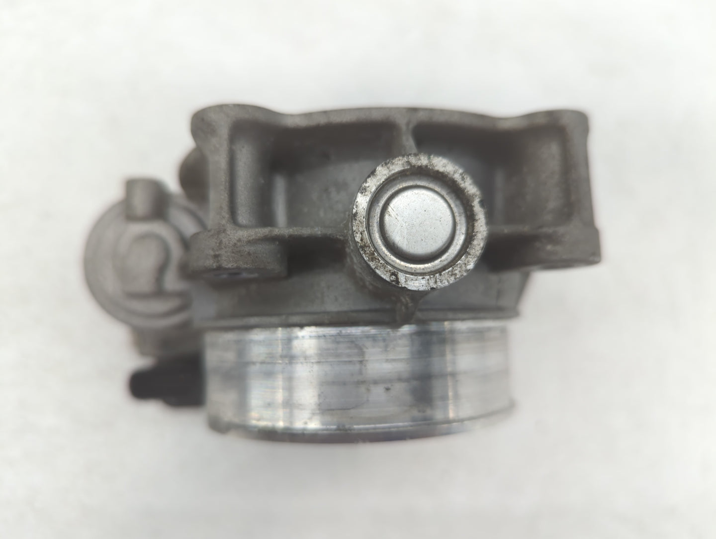2017-2022 Chevrolet Traverse Throttle Body P/N:12632172BA Fits Fits 2012 2013 2014 2015 2016 2017 2018 2019 2020 2021 2022 OEM Used Auto Parts - Oemusedautoparts1.com