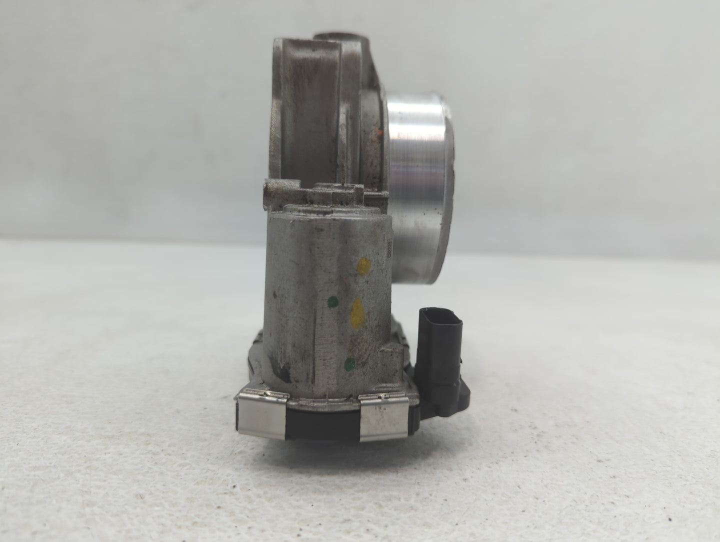 2012-2020 Buick Enclave Throttle Body P/N:12632172BA Fits Fits 2012 2013 2014 2015 2016 2017 2018 2019 2020 2021 2022 OEM Used Auto Parts - Oemusedautoparts1.com