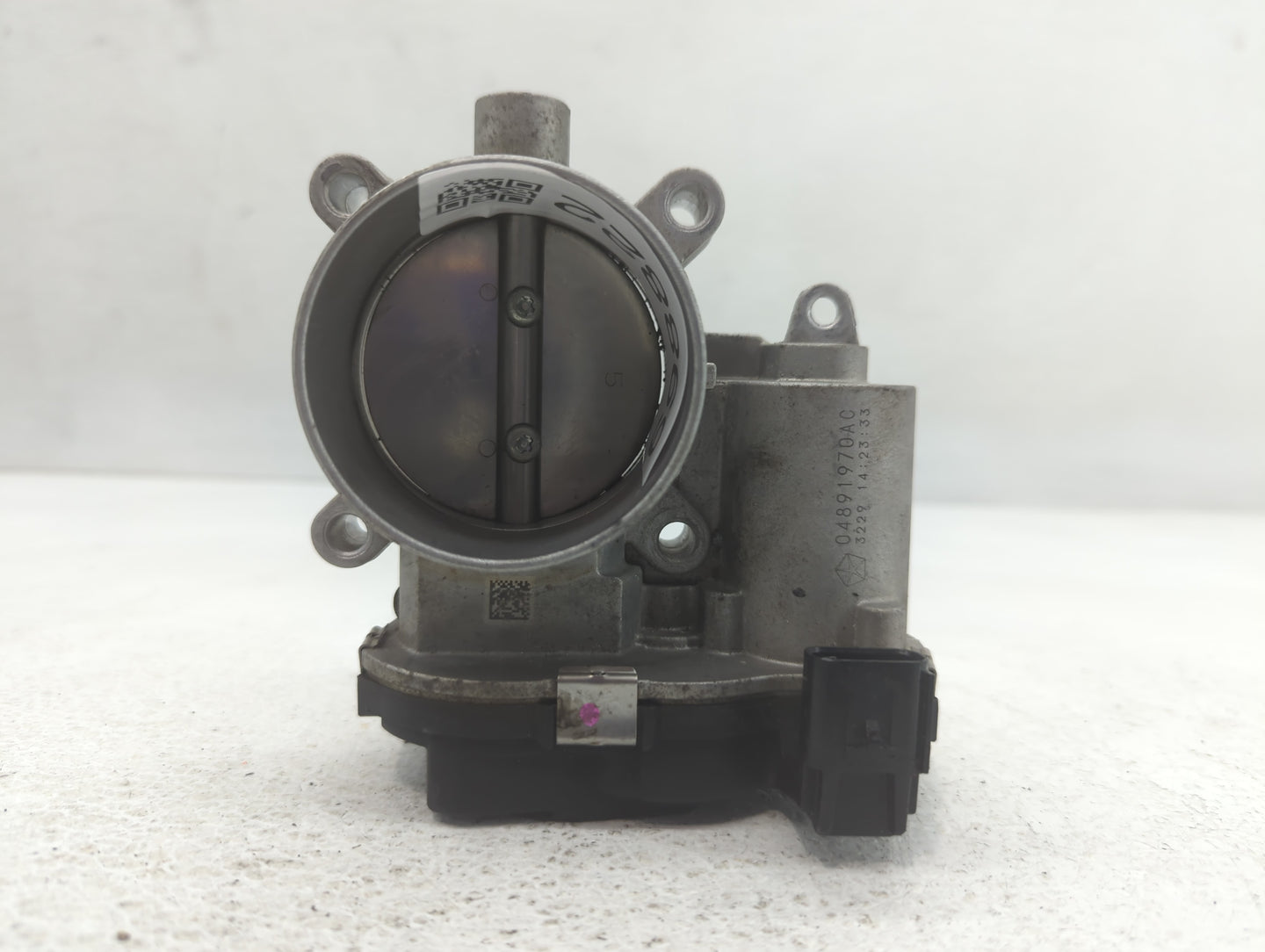 2017-2022 Jeep Compass Throttle Body P/N:04891970AC Fits Fits 2014 2015 2016 2017 2018 2019 2020 2021 2022 OEM Used Auto Parts - Oemusedautoparts1.com
