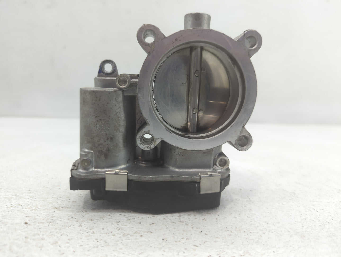 2017-2022 Jeep Compass Throttle Body P/N:04891970AC Fits Fits 2014 2015 2016 2017 2018 2019 2020 2021 2022 OEM Used Auto Parts - Oemusedautoparts1.com
