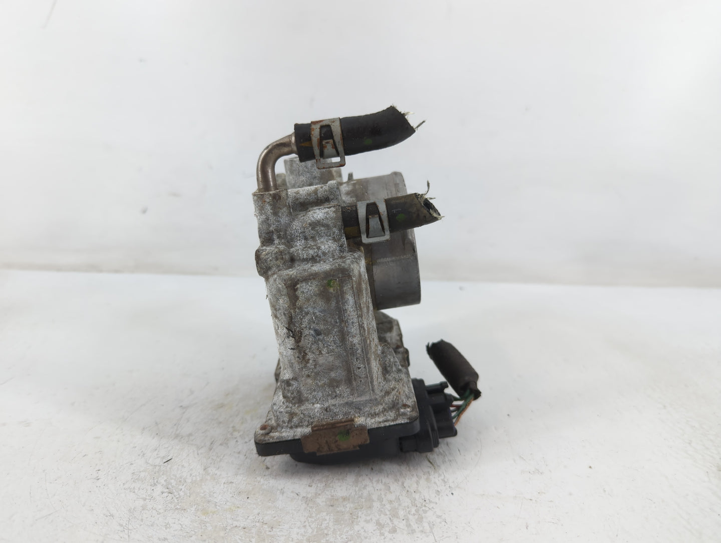 2013-2018 Nissan Altima Throttle Body P/N:3TA60-01 A Fits Fits 2013 2014 2015 2016 2017 2018 2019 2020 OEM Used Auto Parts - Oemusedautoparts1.com
