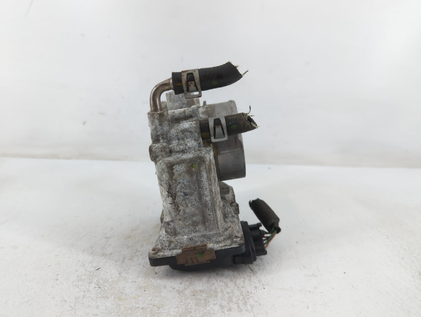 2013-2018 Nissan Altima Throttle Body P/N:3TA60-01 A Fits Fits 2013 2014 2015 2016 2017 2018 2019 2020 OEM Used Auto Parts - Oemusedautoparts1.com