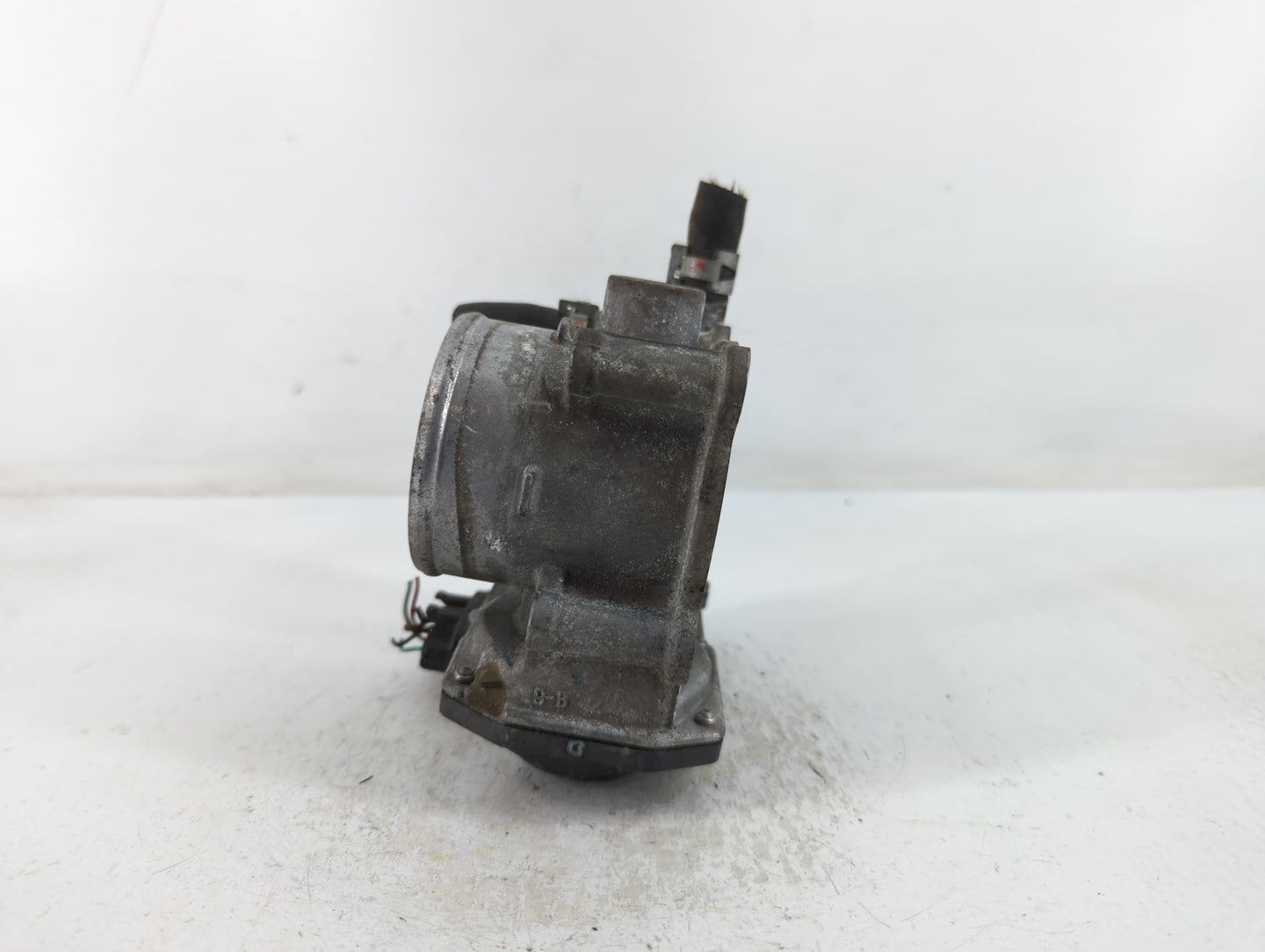 2011-2019 Toyota Corolla Throttle Body P/N:22030-0T080 Fits Fits 2011 2012 2013 2014 2015 2016 2017 2018 2019 OEM Used Auto Parts - Oemusedautoparts1.com